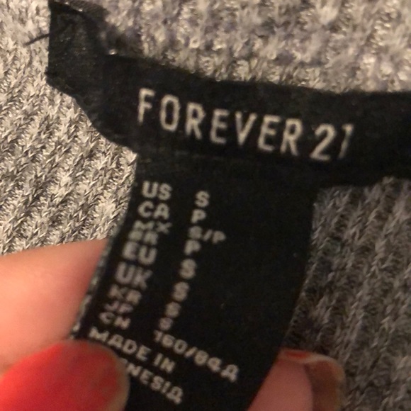 (s) short sleeved grey dress from forever 21 - Picture 3 of 3